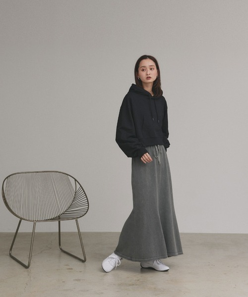 ad thie(アドティエ)の「スウェット プルパーカー(パーカー・レディース・杢グレー/オートミール/チャコール/ブラウン/レッド/ブラック・MEDIUM/LARGE)」の8枚目の写真