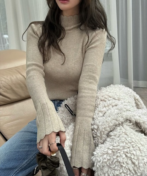 WILLFULLY（ウィルフリー）の「scallop high neck flare sleeve knit（ニット/セーター・レディース・ブラウン/ベージュ/アイボリー/ブラック/グレー・FREE）」の10枚目の写真