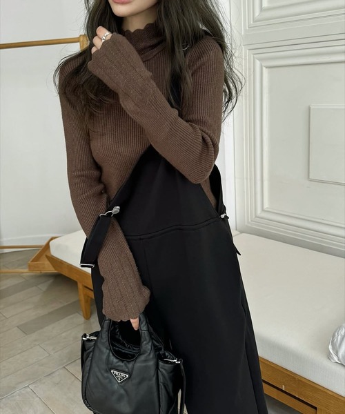 WILLFULLY（ウィルフリー）の「scallop high neck flare sleeve knit（ニット/セーター・レディース・ブラウン/ベージュ/アイボリー/ブラック/グレー・FREE）」の7枚目の写真