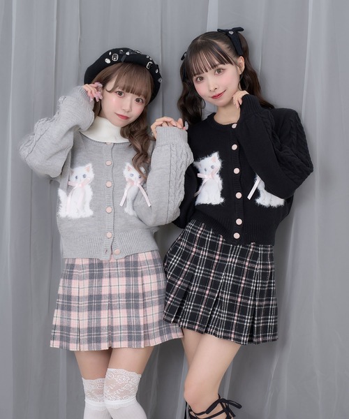 Honey Cinnamon(ハニーシナモン)の「twins catsジャガードニットカーディガン(カーディガン/ボレロ・レディース・ブラック/グレー・FREE)」の3枚目の写真