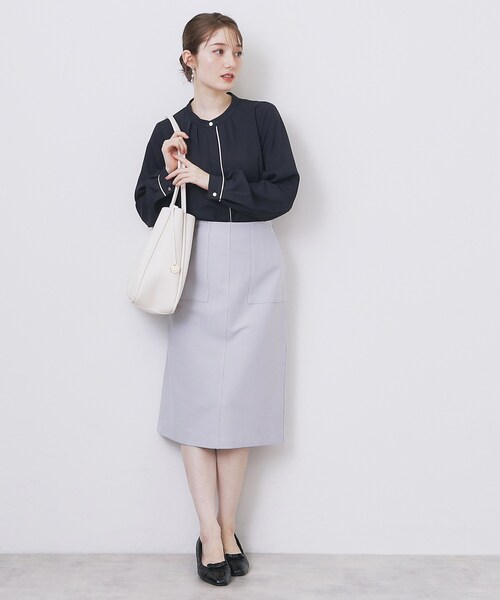 index（インデックス）の「タックデザインバンドカラーブラウス【洗濯機OK】（シャツ/ブラウス・レディース・ホワイト系7/ベージュ系その他7/ネイビー系4/ブラック系7・36/38/40/42）」の12枚目の写真