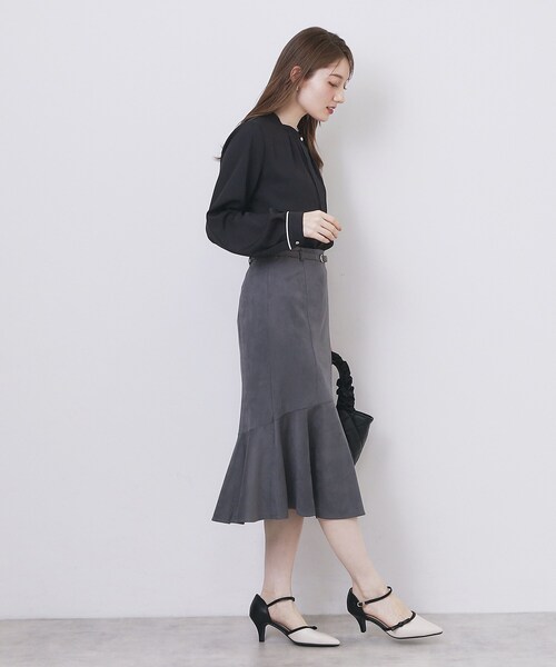 index（インデックス）の「タックデザインバンドカラーブラウス【洗濯機OK】（シャツ/ブラウス・レディース・ホワイト系7/ベージュ系その他7/ネイビー系4/ブラック系7・36/38/40/42）」の17枚目の写真