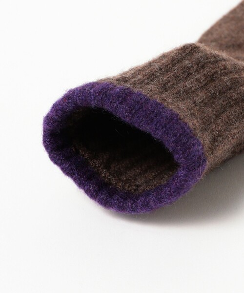 WILLIAM BRUNTON(ウィリアムブラントン)の「WILLIAM BRUNTON / カシミヤ グローブ(手袋・レディース・ブラック系その他2/ブラウン/ブラック系その他4・ONE SIZE)」の12枚目の写真