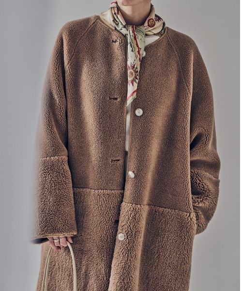 ツーブロッキングボアコート（ノーカラーコート）｜allureville