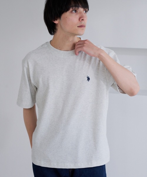 U.S. POLO ASSN.(ユーエスポロアッスン)の「【U.S. POLO ASSN.】ワンポイント 半袖 Tシャツ(Tシャツ/カットソー・メンズ・スミクロ/サンドグレー/ネイビー/オフホワイト・L/M)」の1枚目の写真