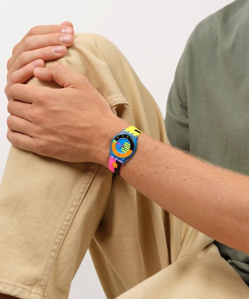 SWATCH(スウォッチ)の「SWATCH NEON FLUMOTIONS(アナログ腕時計・レディース・クリア・FREE)」の6枚目の写真