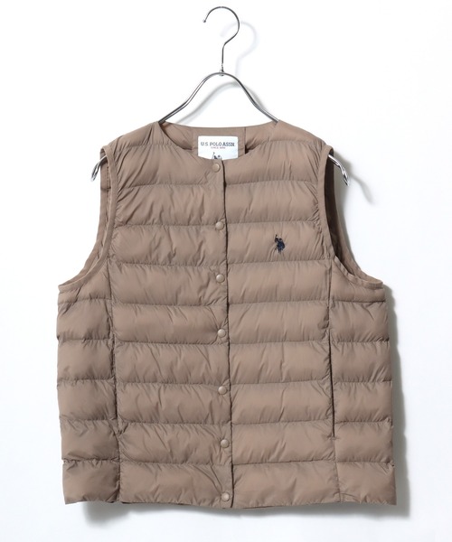 U.S. POLO ASSN.（ユーエスポロアッスン）の「U.S.POLO ASSN. キルティング ノーカラー フェイクダウンジャケットベスト/中わたインナーダウン レディース（ダウンベスト・レディース・ベージュ/ネイビー/アイボリー/ブラック/カーキ・M/L）」の21枚目の写真