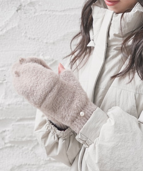 Honeys（ハニーズ）の「【ハニぽか】フード付シャギー手袋（手袋・レディース・モカ/アイボリー・FREE）」の12枚目の写真