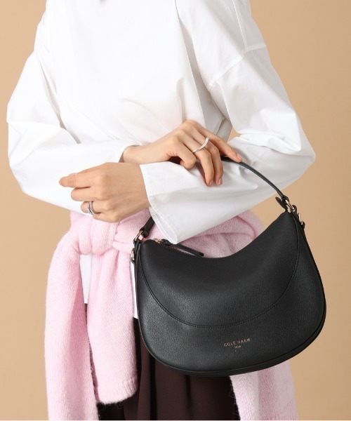 COLE HAAN（コールハーン）の「カタリーナ スモール クロスボディ womens（ショルダーバッグ・レディース・ブラック・OSFA）」の2枚目の写真
