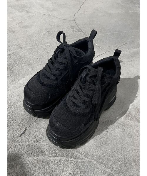 エモダ　厚底ブラックスニーカー セール】エアバルキーカットオフスニーカー（スニーカー）｜EMODA