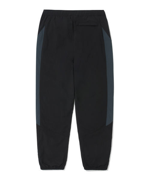 COVERNAT(カバーナット)の「カレッジトラックブロックジョガーパンツブラック(スウェットパンツ・レディース・その他・SMALL/MEDIUM/LARGE)」の3枚目の写真