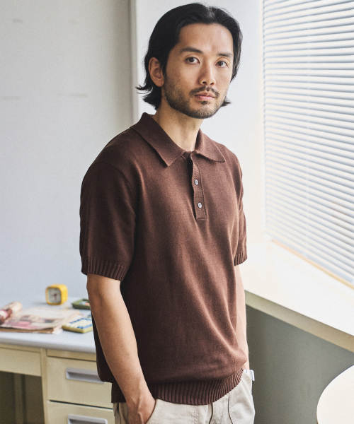 MANNERGRAM(マナーグラム)の「ソフトコットン100 3PLY ポロ 半袖ニット - 5カラー(Tシャツ/カットソー・メンズ・ブラック/ブラウン/グリーン/ダークネイビー/ブルー系・MEDIUM/LARGE/X-LARGE/XX-LARGE)」の14枚目の写真
