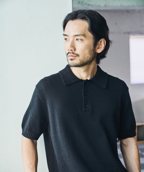 MANNERGRAM(マナーグラム)の「ソフトコットン100 3PLY ポロ 半袖ニット - 5カラー(Tシャツ/カットソー・メンズ・ブラック/ブラウン/グリーン/ダークネイビー/ブルー系・MEDIUM/LARGE/X-LARGE/XX-LARGE)」の15枚目の写真