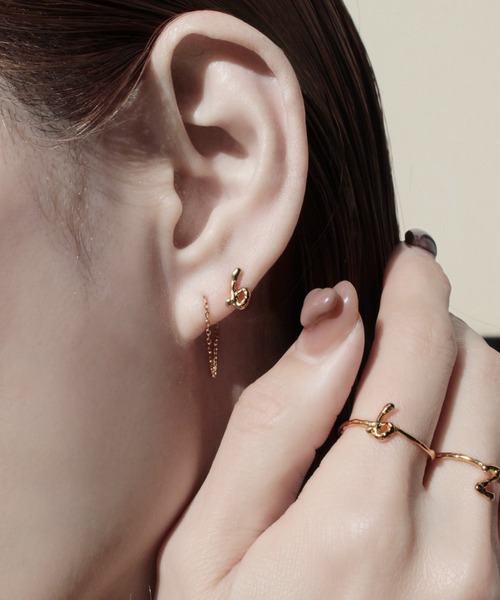 norme(ノーム)の「【SILVER925】ノーム ナンバリング ピアス (1P) / norme numbering pierce (1P)(ピアス(片耳用)・レディース・ゴールド系9/ゴールド系4/ゴールド系2/ゴールド系3/ゴールド系1/ゴールド系8/ゴールド系7/ゴールド系6/ゴールド系5・FREE)」の18枚目の写真