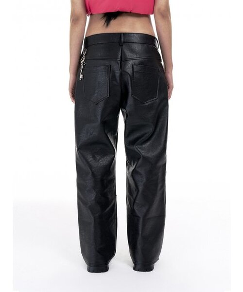 YEEL(ワイイーイーエル)の「EMBROIDERY LEATHER PANTS BLACK(その他パンツ・レディース・その他・SMALL/MEDIUM)」の3枚目の写真