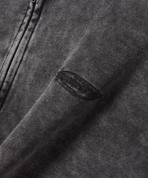 BEAMS HEART(ビームスハート)の「フェード エンブレム ジップ パーカー【ユニセックス】(パーカー・メンズ・ブラック/ブラウン・LARGE/MEDIUM/SMALL)」の16枚目の写真