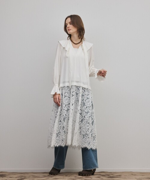 GRACE CONTINENTAL(グレースコンチネンタル)の「レースコンビフリルカフタンワンピース(ワンピース・レディース・キナリ・36)」の2枚目の写真