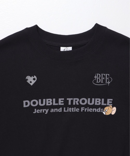 Tom&Jerry(トムアンドジェリー)の「【TOM&JERRY/トムとジェリー】裏毛袖プリントクルーネックトレーナー(WIDE)(スウェット・レディース・オフホワイト/ブラック/パープル/オートミール・LARGE/MEDIUM)」の15枚目の写真