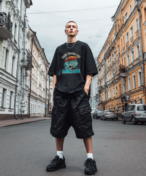 OHP(ワンハンドレッドパーセント)の「OHPxGOODD チルモードオン セミオーバー 半袖Tシャツ(Tシャツ/カットソー・メンズ・ホワイト/ブラック・LARGE/X-LARGE/XX-LARGE/XXX-LARGE/S(90)/M(95)/XXXX-LARGE)」の4枚目の写真
