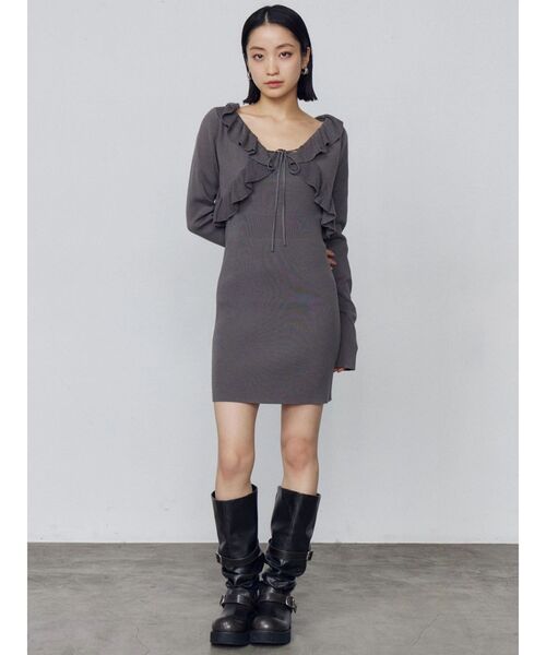 EMODA(エモダ)の「クロップドカーディガンセットアップ(ワンピース・レディース・ブラック/グレー・FREE)」の13枚目の写真
