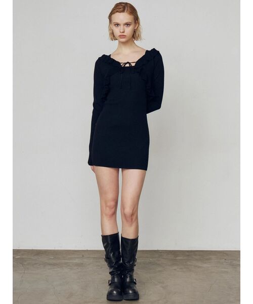 EMODA(エモダ)の「クロップドカーディガンセットアップ(ワンピース・レディース・ブラック/グレー・FREE)」の16枚目の写真