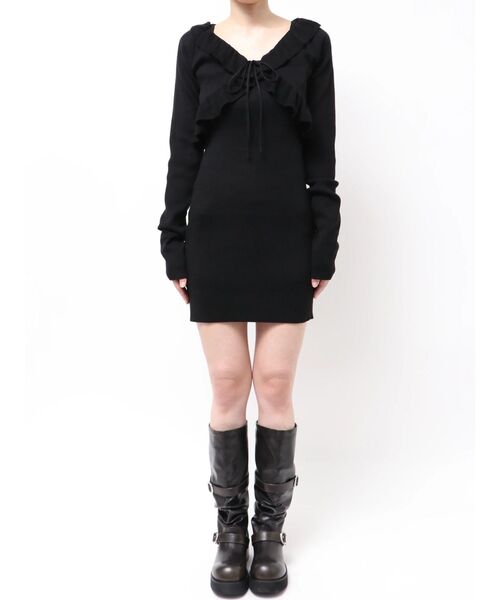 EMODA(エモダ)の「クロップドカーディガンセットアップ(ワンピース・レディース・ブラック/グレー・FREE)」の4枚目の写真