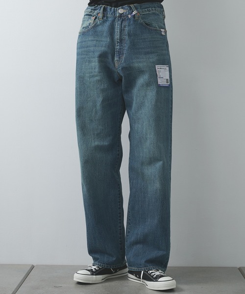 Maison MIHARA YASUHIRO(メゾンミハラヤスヒロ)の「【in・stru(men-tal)】【Maison MIHARAYASUHIRO / メゾンミハラヤスヒロ】HARD WASHED SELVAGE DENIM STRAIGHT PANTS(デニムパンツ・メンズ・ブラック/インディゴブルー・48/46)」の1枚目の写真