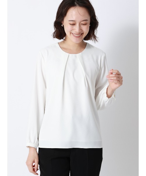 SUIT SQUARE（スーツスクエア）の「ラウンドネックブラウス 8分袖 ウォッシャブル NIR＋UVカット 無地 メタルパーツ（シャツ/ブラウス・レディース・ベージュ/ネイビー/イエロー/サックスブルー/オフホワイト・38(9号)/40(11号)）」の9枚目の写真