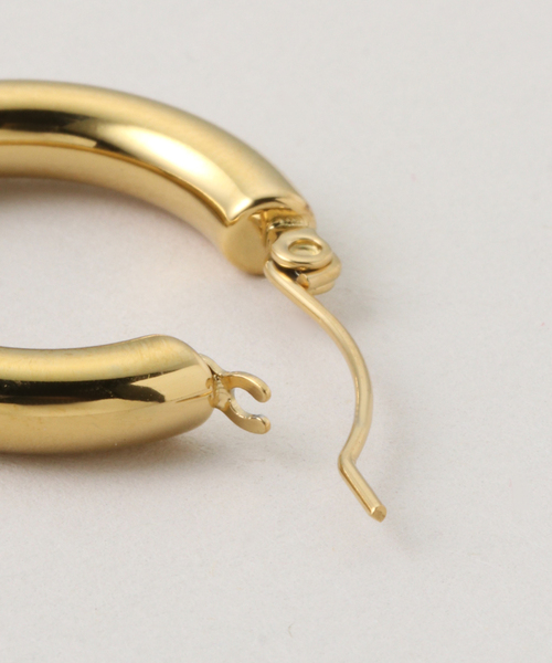 FRAMeWORK（フレームワーク）の「HARPIE/ハーピー フープピアス（ピアス（両耳用）・レディース・ゴールド・FREE）」の4枚目の写真