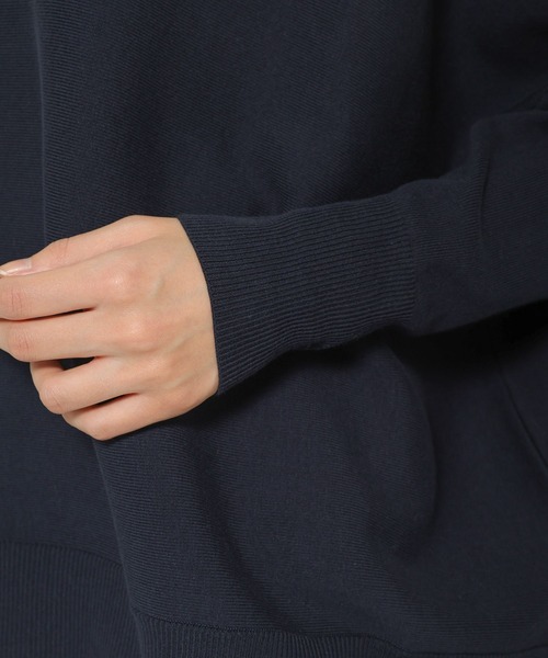 BARNYARDSTORM（バンヤードストーム）の「BARNYARDSTORM / ソフトVネックボリュームニット【WB限定カラー】（ニット/セーター・レディース・ライトブルー/オレンジ/イエロー/ネイビー/グリーン/ホワイト・FREE）」の12枚目の写真