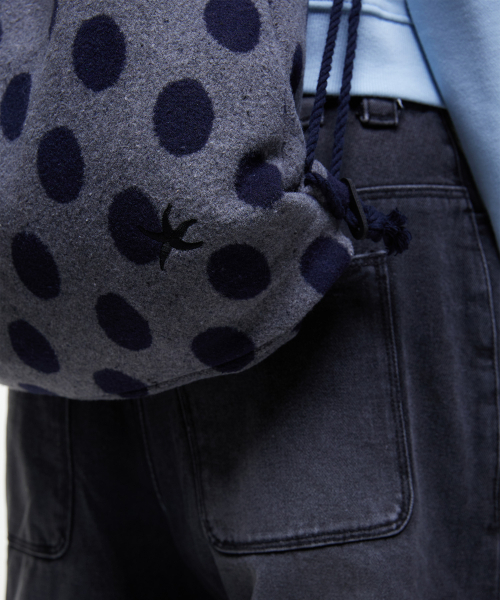 THECOLDESTMOMENT(ザコールデストモーメント)の「TCM dot gym sack (charcoal)(バックパック/リュック・レディース・その他・ONE SIZE)」の5枚目の写真