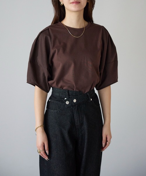 PREFERIR(プレフェリール)の「【体型カバー】コクーンスリーブTシャツ/五分袖・二の腕カバー(Tシャツ/カットソー・レディース・ホワイト/ブラック/ブラウン/チャコールグレー・FREE)」の20枚目の写真