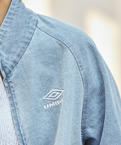 FREAK'S STORE(フリークスストア)の「UMBRO × FREAK'S STORE/アンブロ 別注 DENIM STAND COLLAR BLOUSON/デニム スタンドカラー ブルゾン(デニムジャケット・レディース・ブルー/ブラック/ネイビー・フリ-)」の16枚目の写真