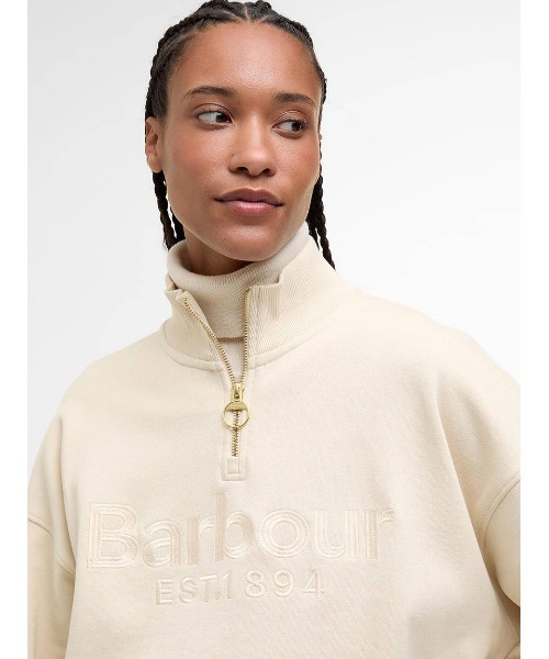 Barbour（バブアー）の「Sara ハーフジップ 刺繍ロゴ スウェット（レディース）（スウェット・レディース・ネイビー/ライトベージュ・10/8）」の6枚目の写真