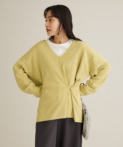 CRAFT STANDARD BOUTIQUE(クラフトスタンダードブティック)の「Vネックフードカシュクールニットプルオーバー(ニット/セーター・レディース・ライトイエロー/杢グレー・FREE)」の6枚目の写真
