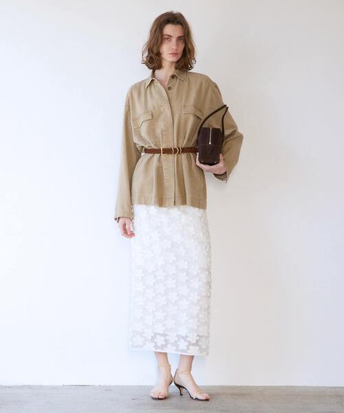 martinique（マルティニーク）の「フラワージャガードIラインスカート（スカート・レディース・ブラック/ホワイト・FREE）」の4枚目の写真