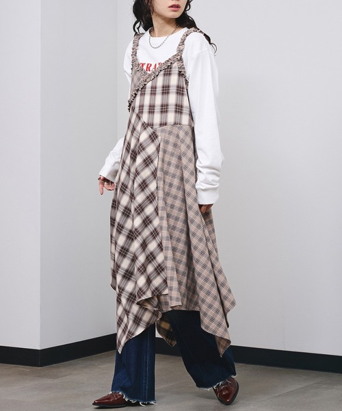 ROSE BUD(ローズバッド)の「MIXED CHECK DRESS(ワンピース・レディース・ブラック/ベージュ・ONE SIZE)」の2枚目の写真
