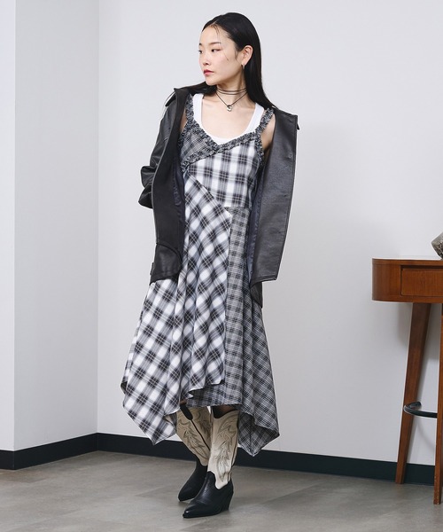 ROSE BUD(ローズバッド)の「MIXED CHECK DRESS(ワンピース・レディース・ブラック/ベージュ・ONE SIZE)」の9枚目の写真