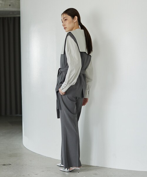 GALLEST（ギャレスト）の「Comfy SET UP｜ストレートフレアパンツ【セットアップ対応／通勤／カセット服／接触冷感／UVカット】（その他パンツ・レディース・ブラック/ダークグレー/キャメル/ライトブルー/グレー系その他6/オリーブ・40/38/36/34）」の13枚目の写真