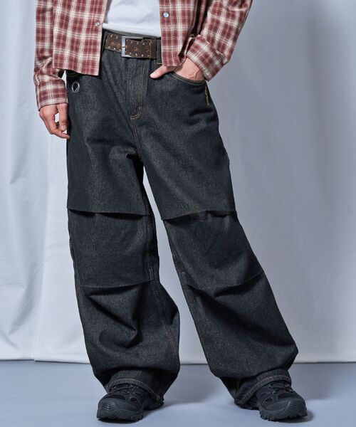 SEQUENZ(シークエンズ)の「※WEB限定 / セットアップ対応 / タックワイドデニムパンツ / sqnz tucked denim pants(その他パンツ・メンズ・ネイビー/ブラック系その他・LARGE/MEDIUM/SMALL)」の8枚目の写真