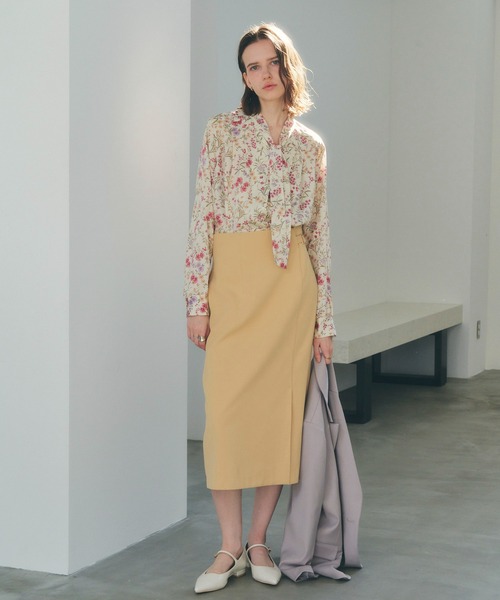 YECCA VECCA（イェッカヴェッカ）の「サイドベルトナロースカート（スカート・レディース・イエロー/ネイビー/アイボリー・S/M）」の3枚目の写真