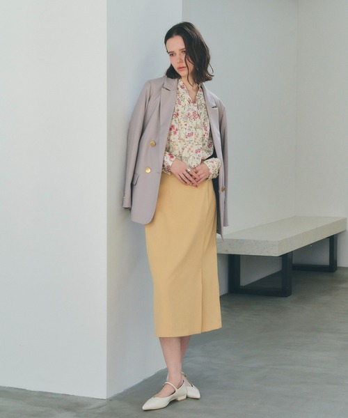 YECCA VECCA（イェッカヴェッカ）の「サイドベルトナロースカート（スカート・レディース・イエロー/ネイビー/アイボリー・S/M）」の4枚目の写真