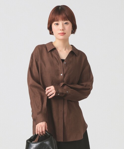 Ray BEAMS（レイビームス）の「【7/31再値下げ】リネン スキッパー シャツ     26SS  日除け 紫外線対策 冷房対策 洗える 夏コーデ レジャー 麻（シャツ/ブラウス・レディース・サックスブルー/ダークブラウン/ピンク・ONE SIZE）」の2枚目の写真