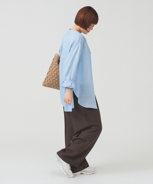 Ray BEAMS（レイビームス）の「【7/31再値下げ】リネン スキッパー シャツ     26SS  日除け 紫外線対策 冷房対策 洗える 夏コーデ レジャー 麻（シャツ/ブラウス・レディース・サックスブルー/ダークブラウン/ピンク・ONE SIZE）」の13枚目の写真