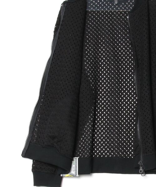 STUD MUFFIN（スタッドマフィン）の「STUD MUFFIN/スタッドマフィン/コットンラッセルメッシュニットワッペンビックジップブルゾン/614-09217（ブルゾン・メンズ・ブラック・2/3）」の4枚目の写真