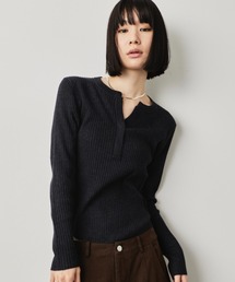 スキッパーリブニット