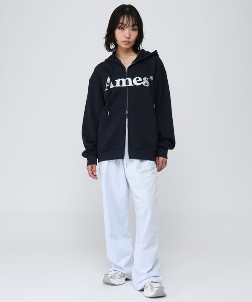 AMESWORLDWIDE(アメスワールドワイド)の「【UNISEX】AMES WORLDWIDE /52HOTFIXパンツ(スウェットパンツ・レディース・グレー/ブルー・SMALL)」の3枚目の写真