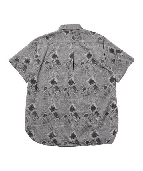 BEAMS PLUS(ビームスプラス)の「B.D. Pullover Classic-fit Newspaper Jacquard(シャツ/ブラウス・メンズ・ブルー/ブラック・SMALL/MEDIUM/LARGE/X-LARGE)」の10枚目の写真