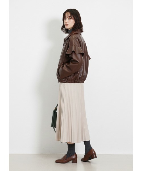 CHhdmn(シーエイチヒデモン)の「フリルスリーブ フェイクレザージャケット レディース ステンカラー ブルゾン ライトアウター(ブルゾン・レディース・ブラック/ブラウン・M/L)」の4枚目の写真