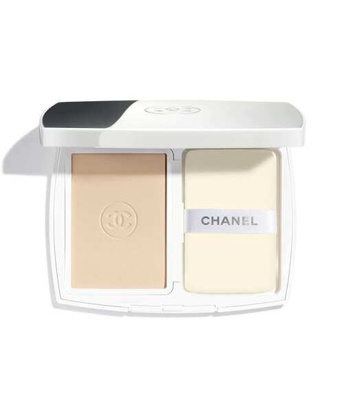 CHANEL（シャネル）の「エクラ プルミエ コンパクト パウダリー ファンデーション（肌悩みをカバーし、長時間続く明るい仕上がり）（ファンデーション・レディース・BR12/B30/BD21/BD01/B20/B10/BR22・FREE）」の6枚目の写真